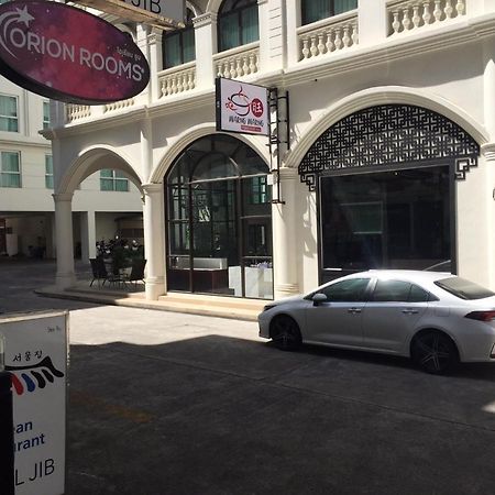 Zen Sukhumvit33 Banguecoque Exterior foto