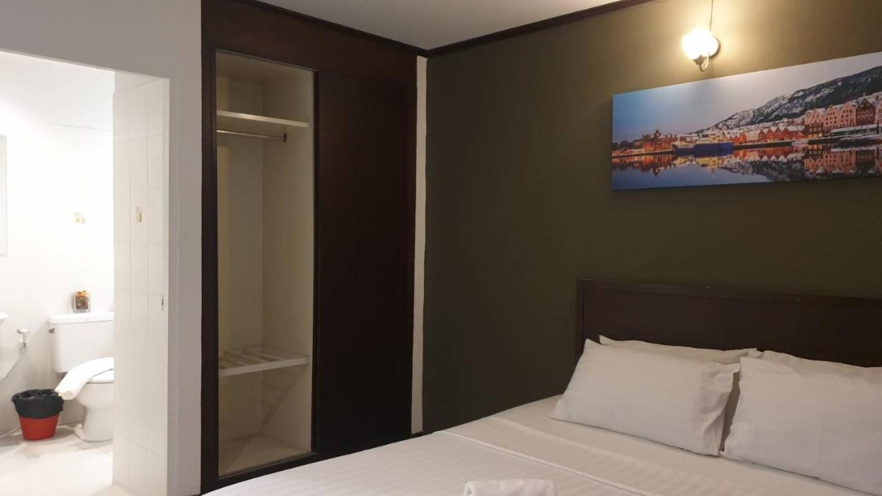 Zen Sukhumvit33 Banguecoque Exterior foto